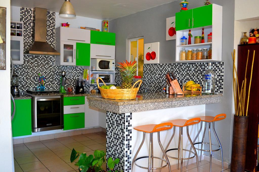 Condo Selva Alta بويرتو فالارتا الغرفة الصورة